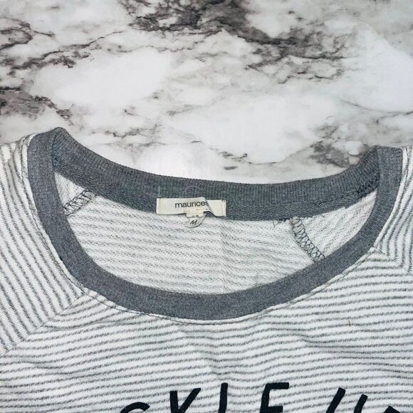 Maurices | Long Sleeve Sweater Striped | White/Grey | Womens | M - Picture 2 of 6